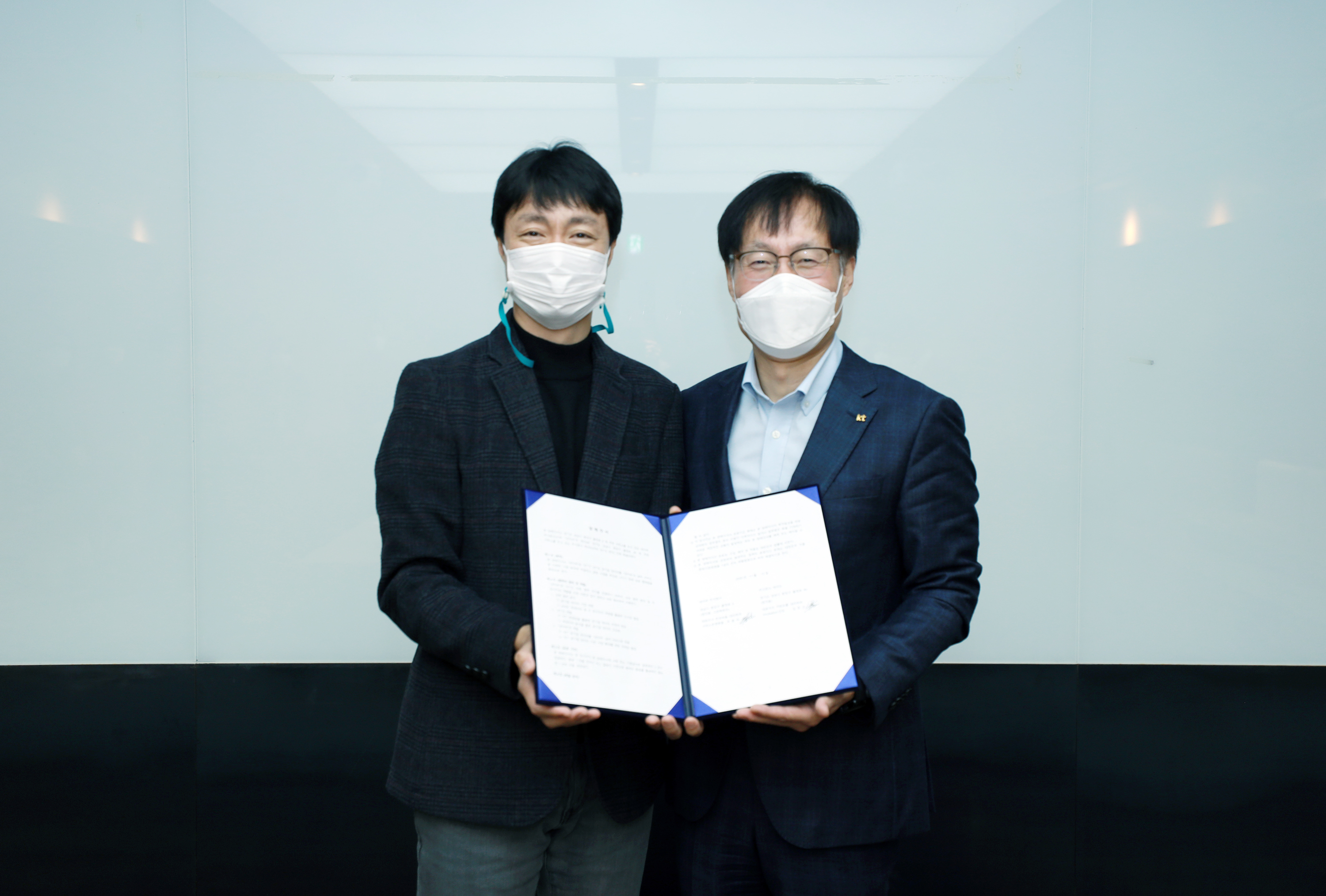 네이버, KT와 MOU 체결…지역 별 세분화된 미세먼지 데이터 제공한다