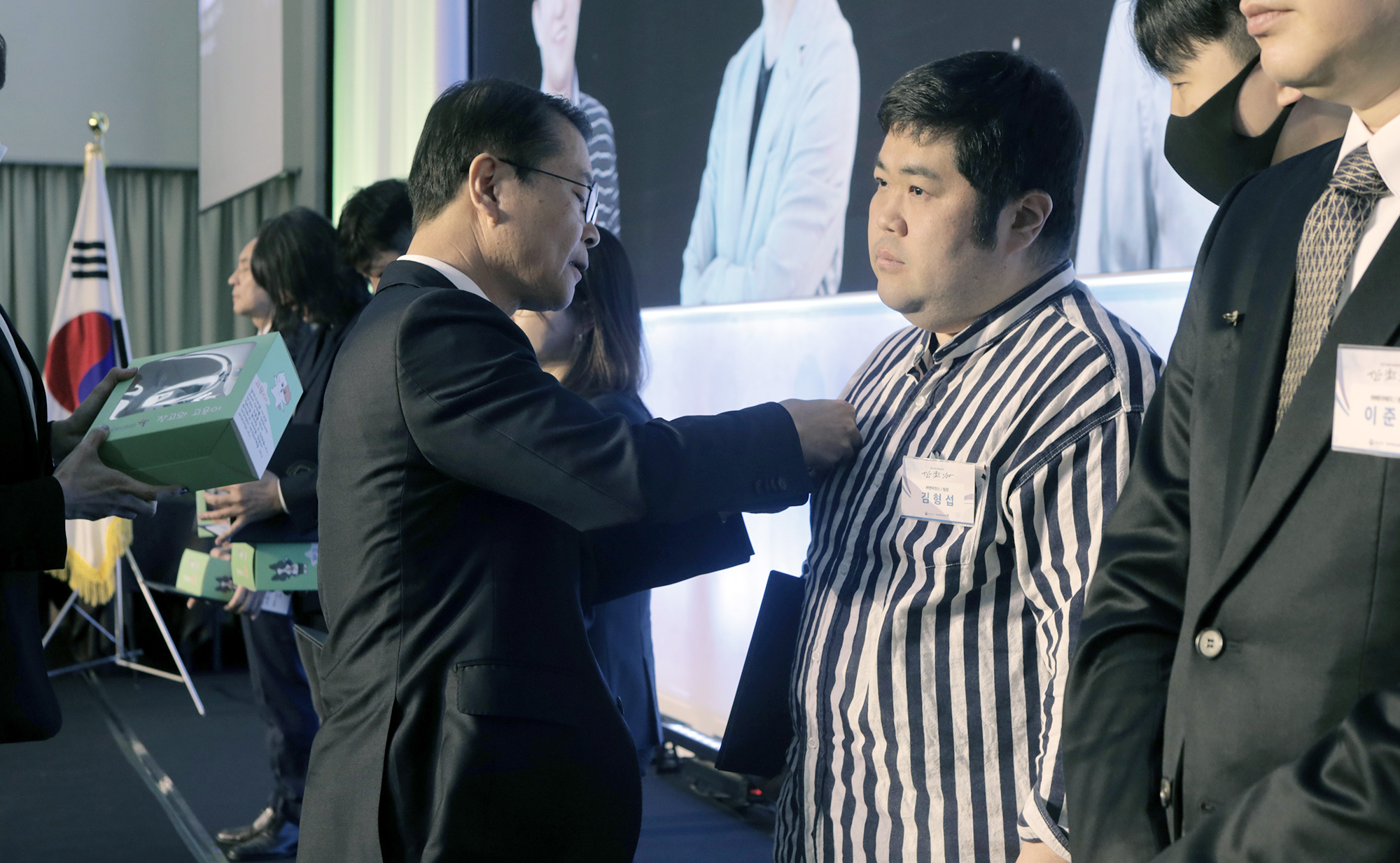 네이버 자회사 네이버핸즈·엔비전스, ‘2023 장애인고용촉진대회’에서 표창 수상